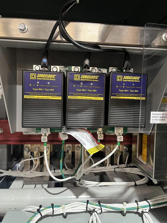 Used New 1600 Amp 480VAC Cummins CXRF8 Automatic Transfer Switch - S/N: D22M057070