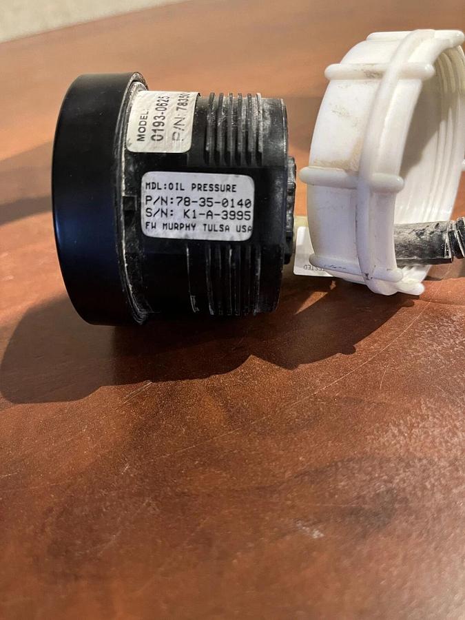 Used Used Cummins Oil Pressure Gauge from C300 - P/N: 0193-0625