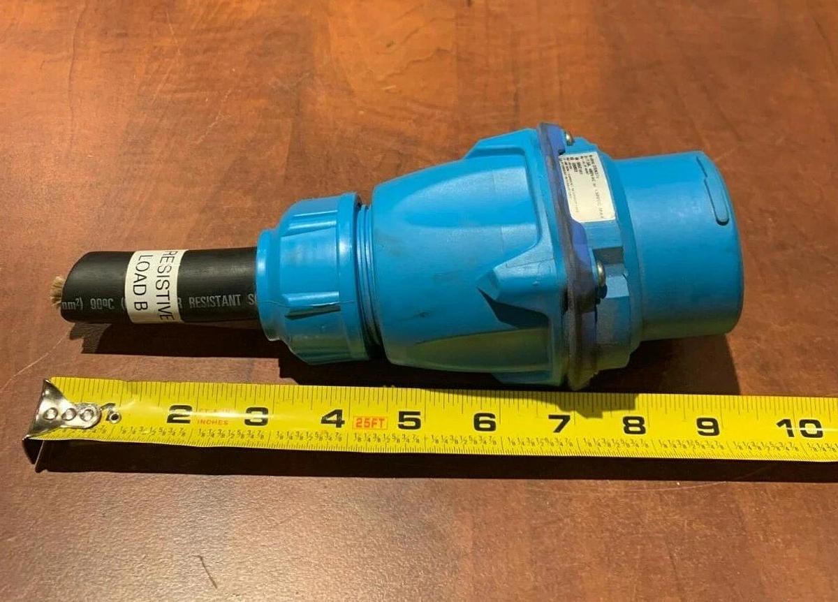 Used Meltric DSN37C 63-C8003 Inlet Plug | 2A/7.5A 480V or 130VDC Max