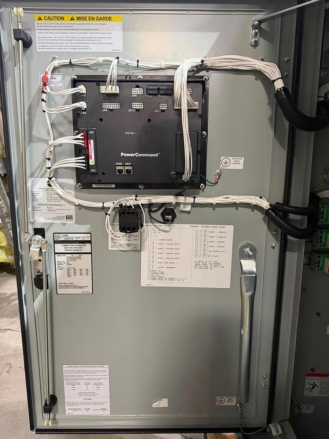 225A 240V Cummins CXSB8 Automatic Transfer Switch - D23M225736