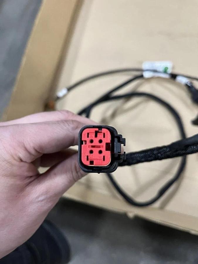 John Deere Wiring Harness P/N: RE567753