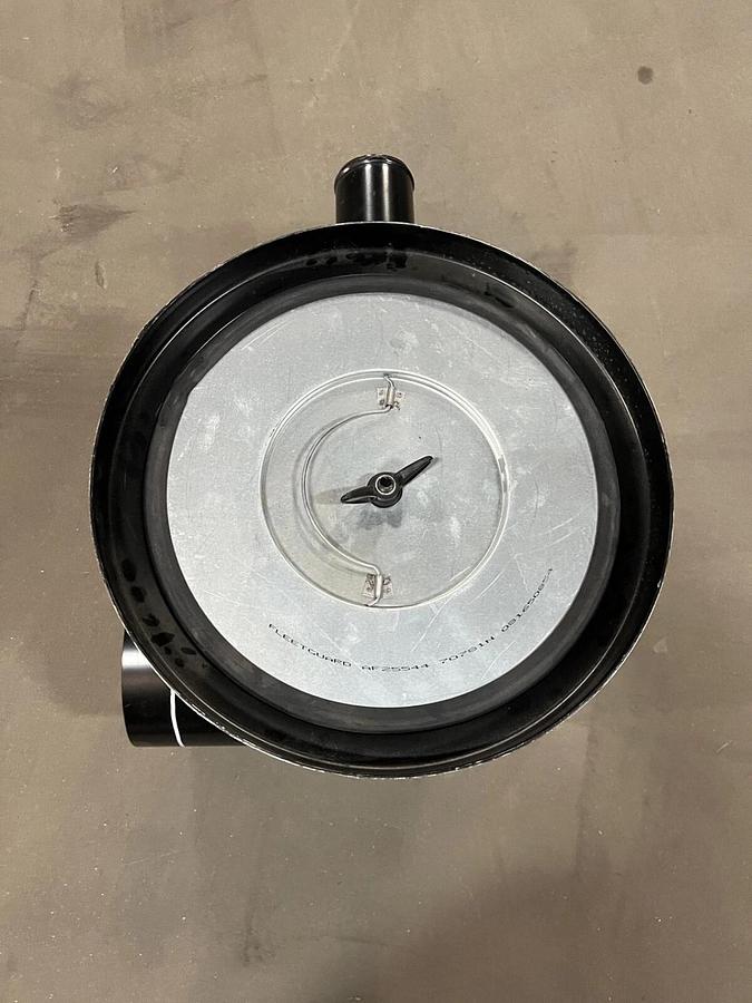 Fleetguard 71872A Air Cleaner Housing for Filter AF25544