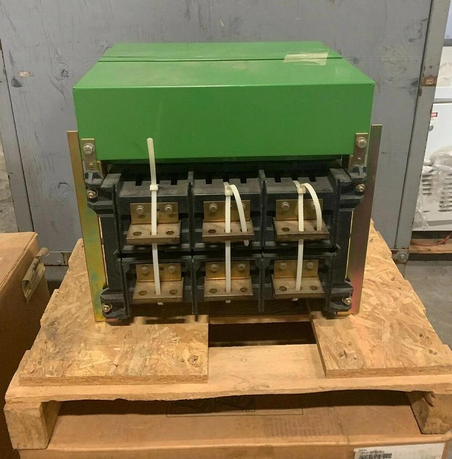 New Merlin Gerin MP/MC Circuit Breaker Chassis Cradle | P/N: 320-2015-02