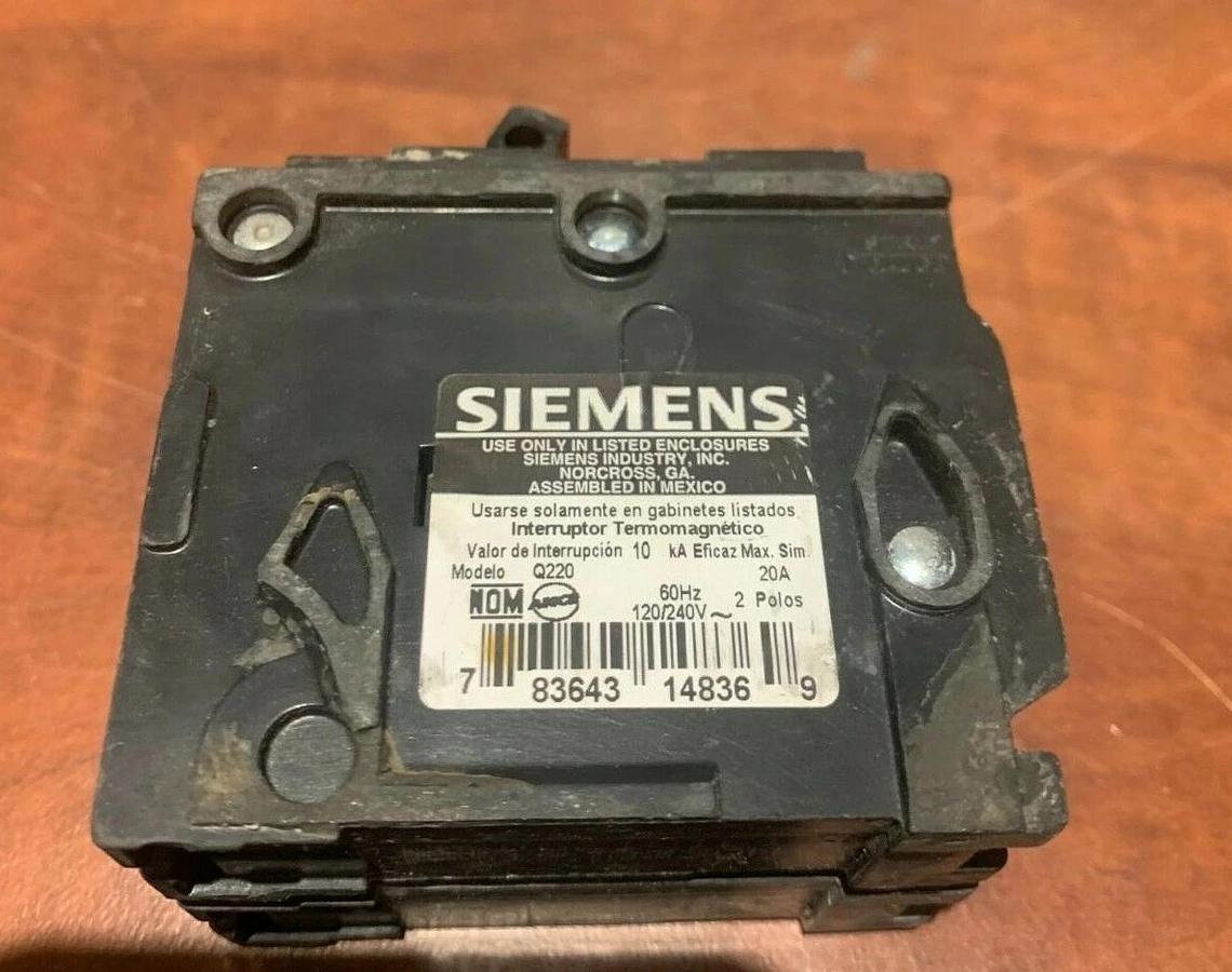 Used (2 Pack) 20 Amp Siemens Q220 Circuit Breaker | 2 Pole 120/240V 60Hz