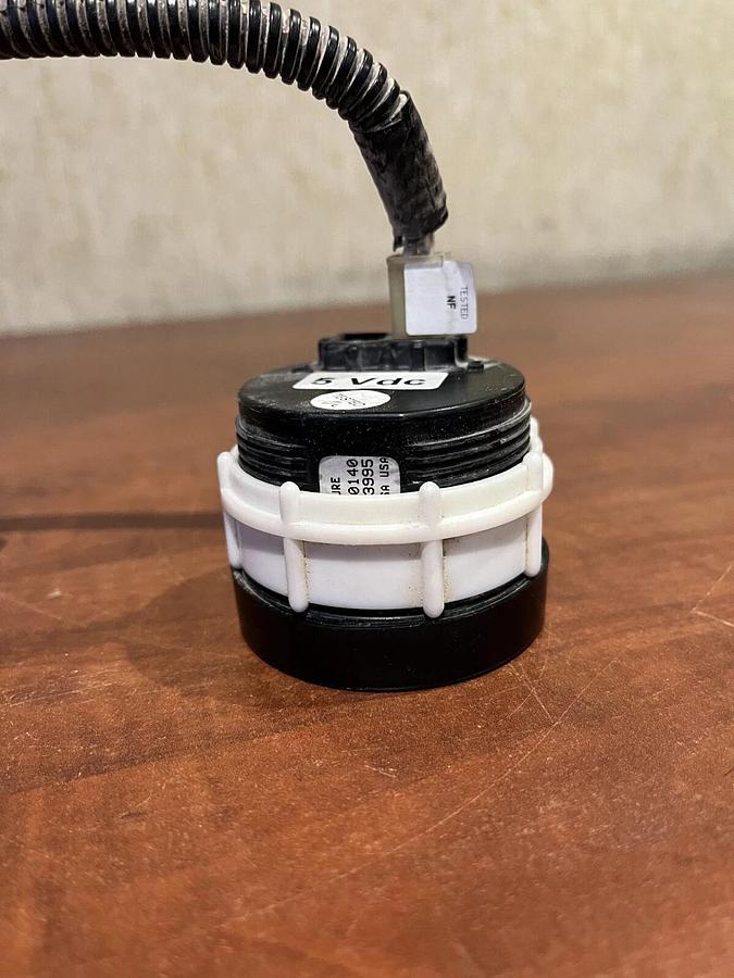 Used Used Cummins Oil Pressure Gauge from C300 - P/N: 0193-0625