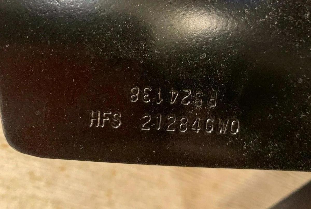 Used New 28" Inch John Deere Blower Fan w/ Fan Hub and Bolts | P/N: R524138 DZ108089