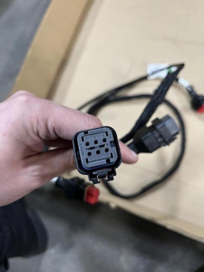 John Deere Wiring Harness P/N: RE567753