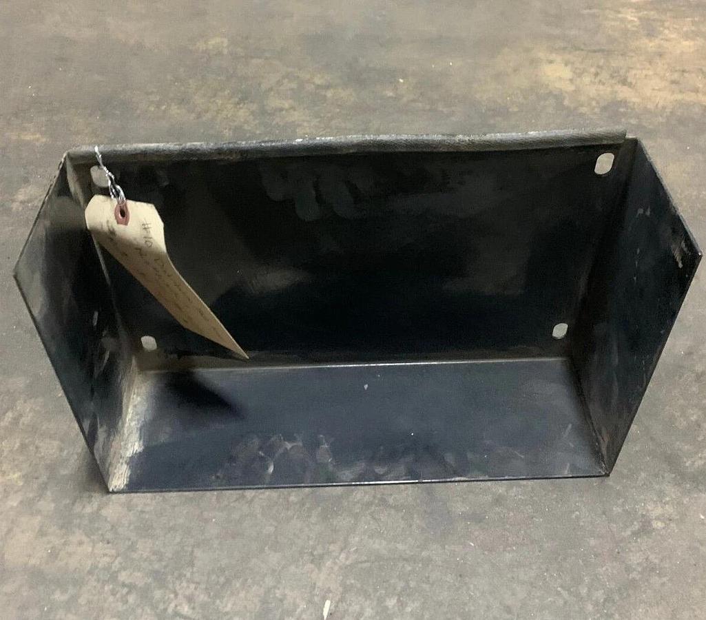 Used Used Genuine OEM Cummins Distribution Back Cover C100D6R | P/N: A031B679