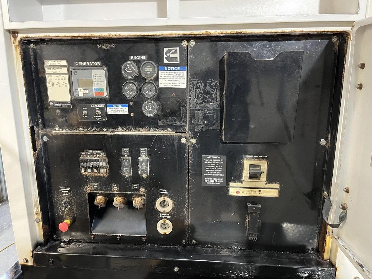 Used 150kw Cummins C150D6R Mobile Diesel Generator - S/N: E140679931