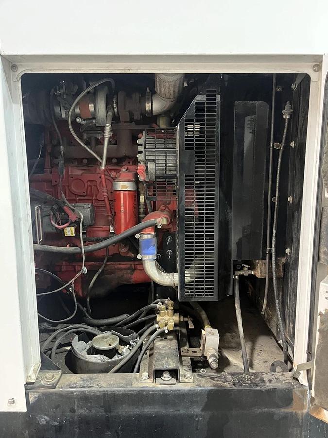 Used 100kw Cummins C100D6R Spec. D Mobile Diesel Generator - S/N: J140751121