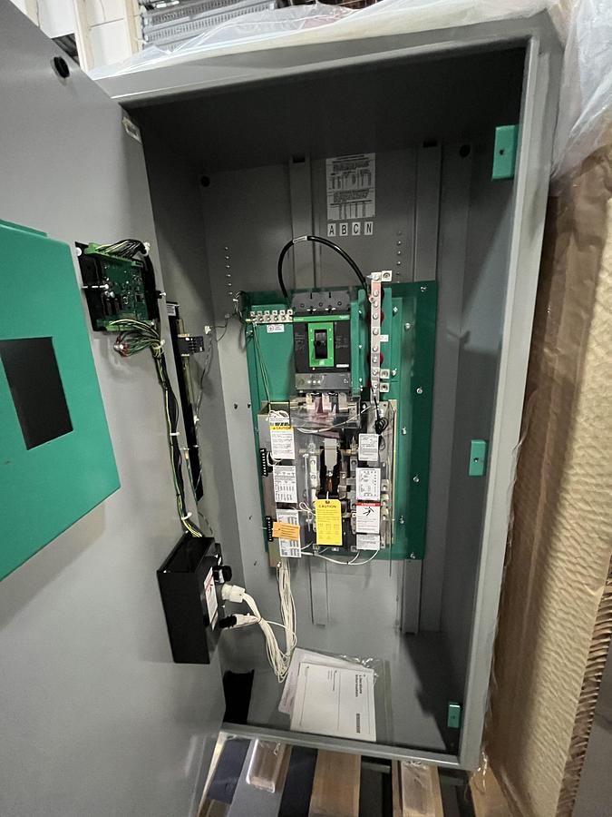 200 Amp 240VAC Cummins OTECSEB Spec. C Automatic Transfer Switch - S/N: D23M229714