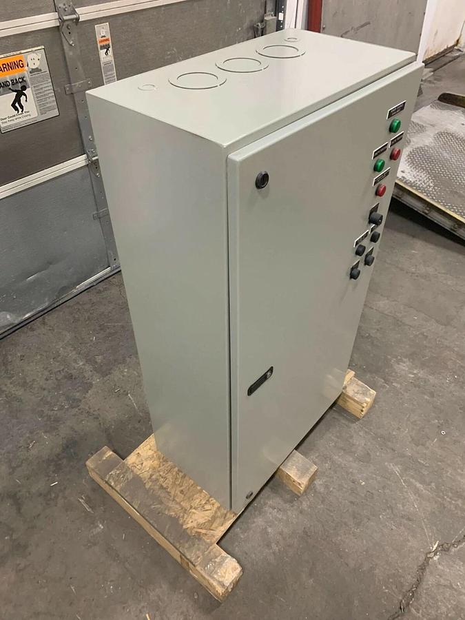 New 225 Amp Zenith Manual Transfer Switch 120/240V 3PH | ZTS2M