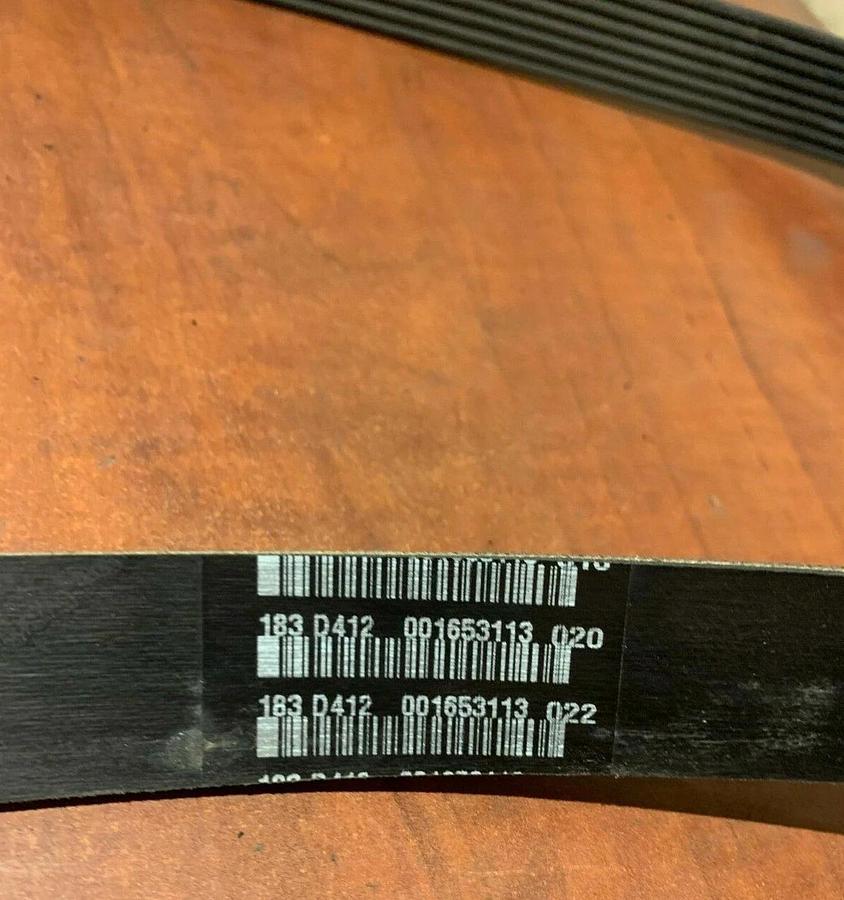 New Genuine OEM John Deere V Belt | P/N: R533589