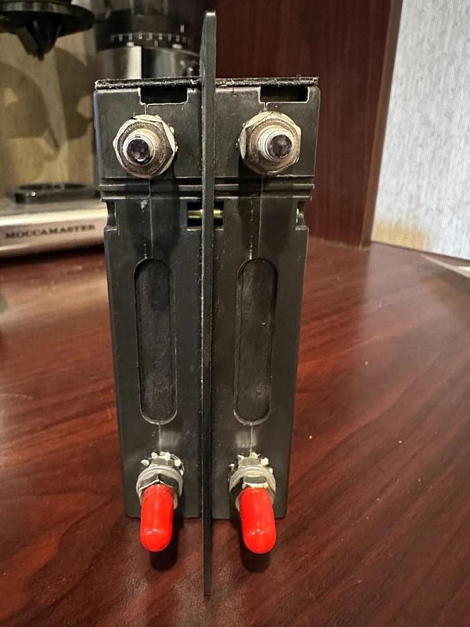 Airpax 35 Amp Circuit Breaker I Cummins P/N: 0320-1689-55