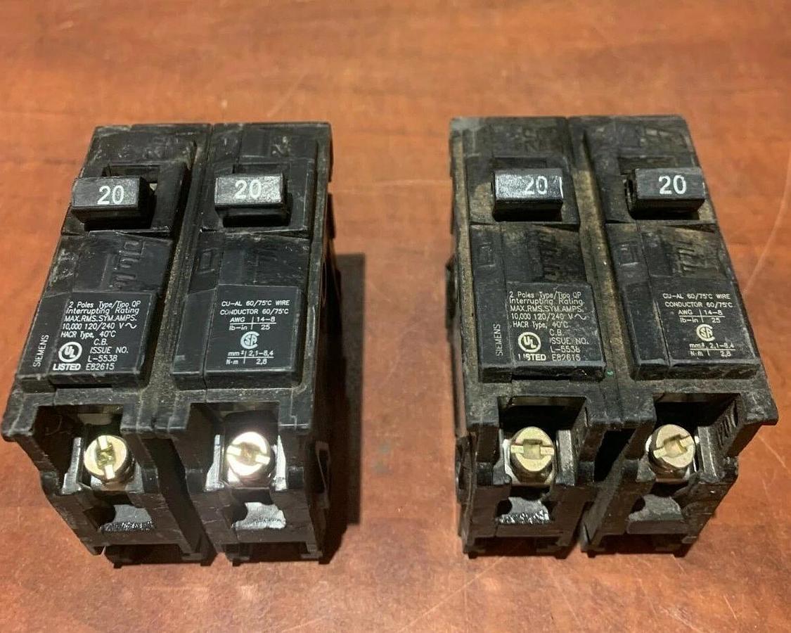Used (2 Pack) 20 Amp Siemens Q220 Circuit Breaker | 2 Pole 120/240V 60Hz