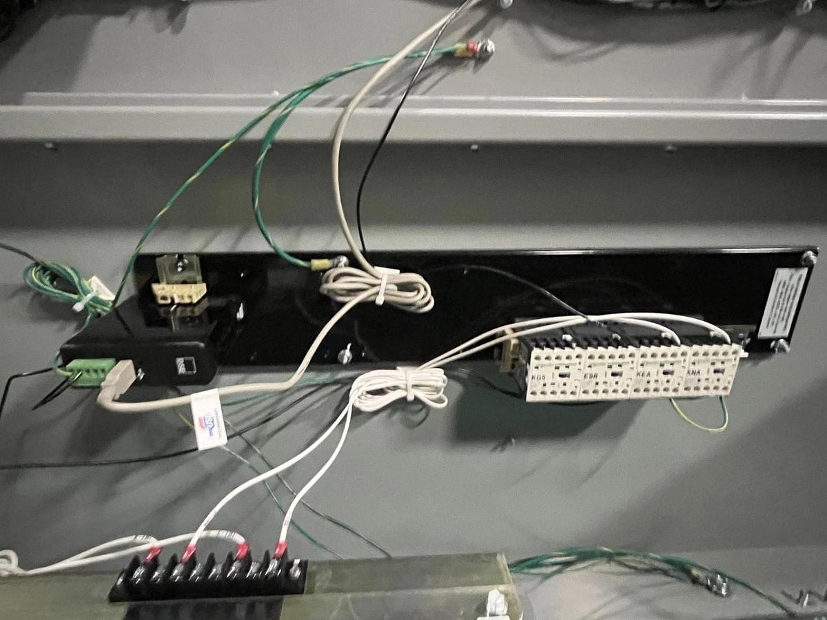 Used 200 Amp Cummins OTECSEB Service Entrance Auto Transfer Switch S/N: K22M181845