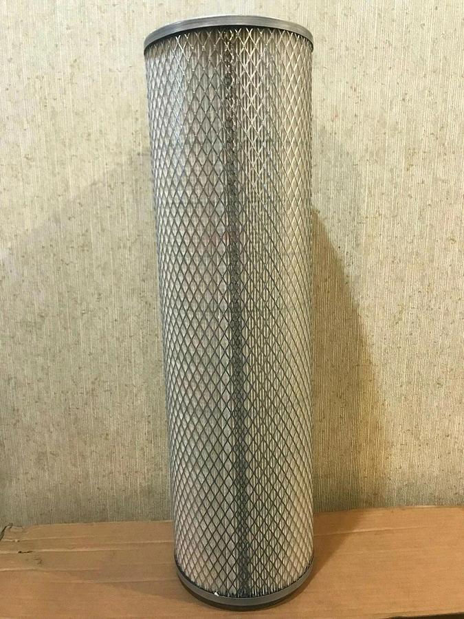 Used Genuine Fleetguard AF4675 Air Filter