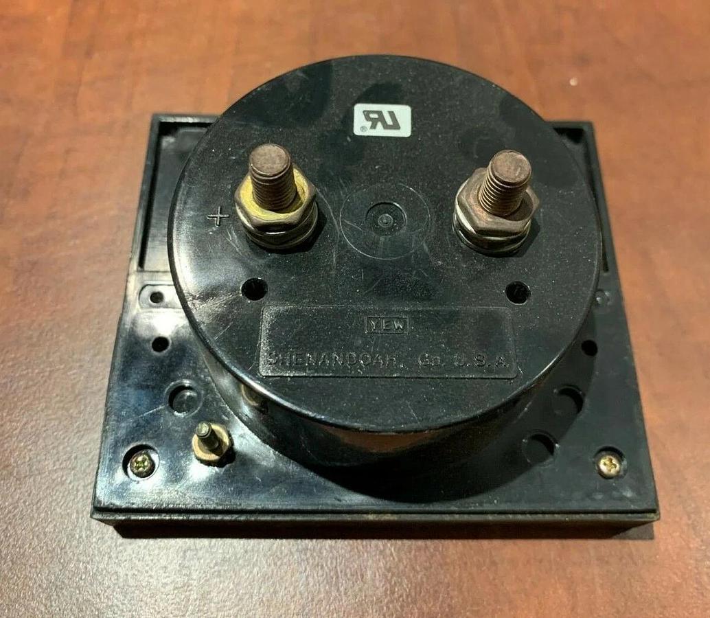 Used 0-400 Kilowatts / Kilovars Panel Meter