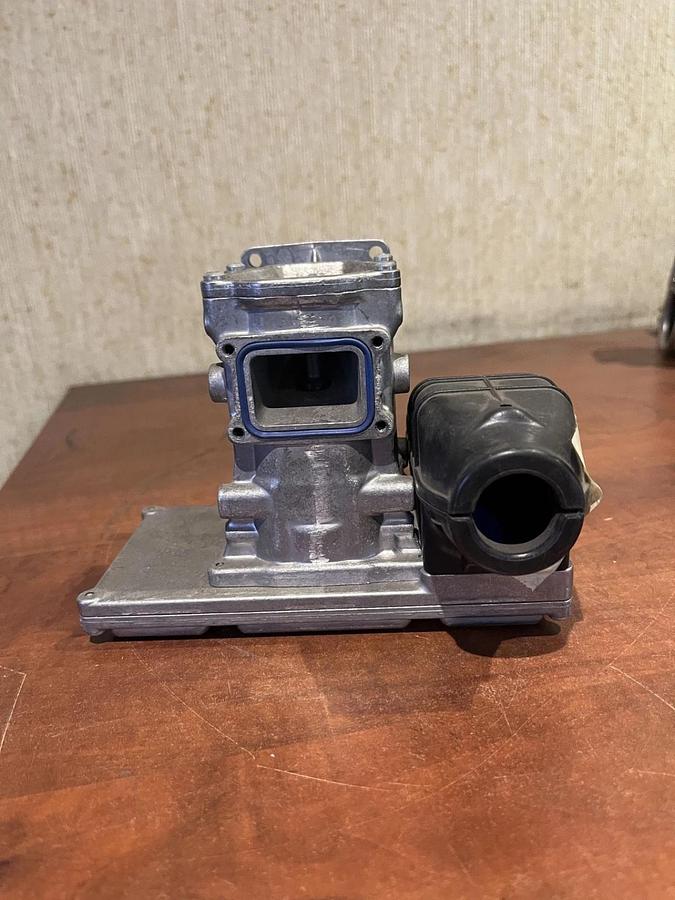 Used Cummins A050R334 Pressure Regulator