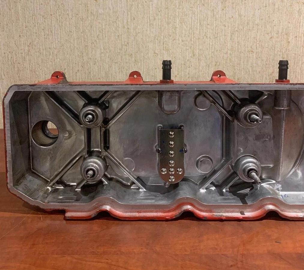 Used Used Genuine OEM Cummins Valve Cover QSB7-G9 | 5258935 5308944