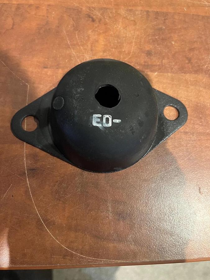 New Onan Vibration Isolator - P/N: 0402-0779-03 / 402-0779-03