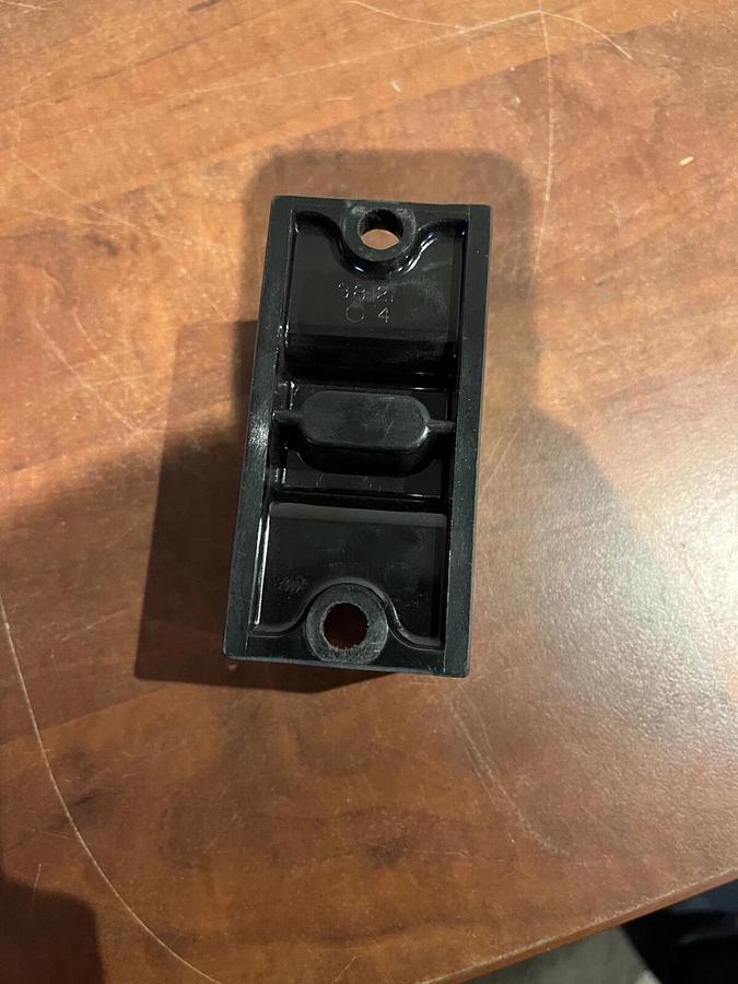 New Marathon Power Terminal Block - P/N: 1431552