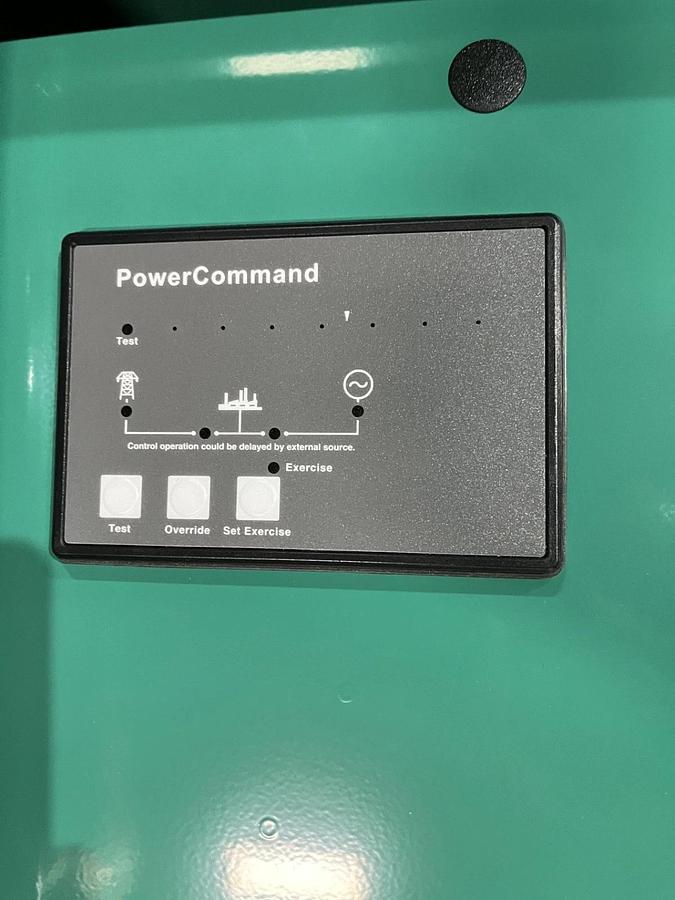 Used 100 Amp Cummins OTECSEA Spec. A Automatic Transfer Switch S/N: L17M290545