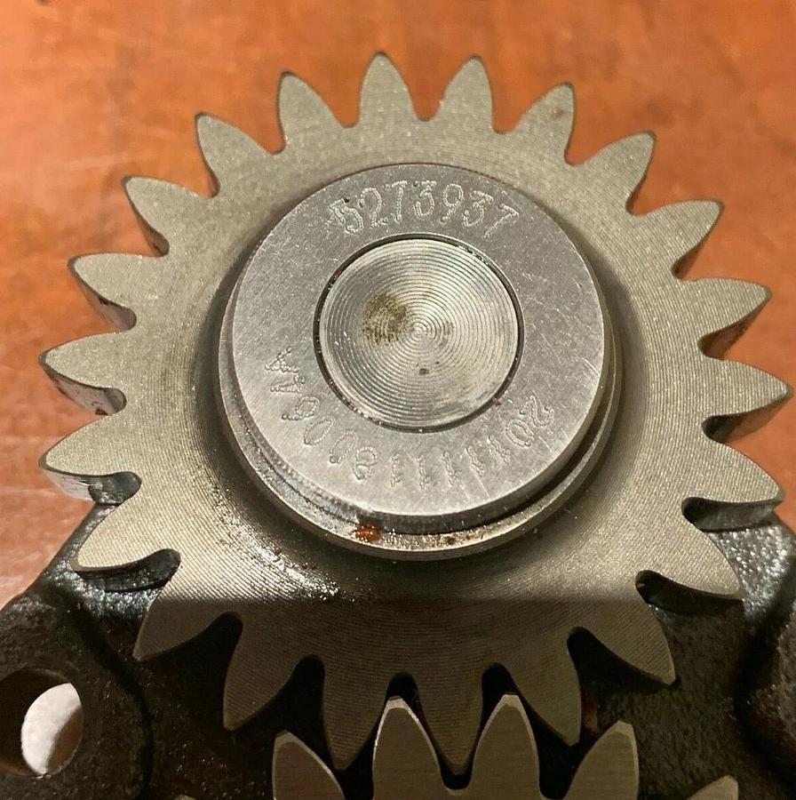 Used Used Genuine OEM Cummins Oil Pump QSB5 4.5L C100D6R | P/N: 5273937