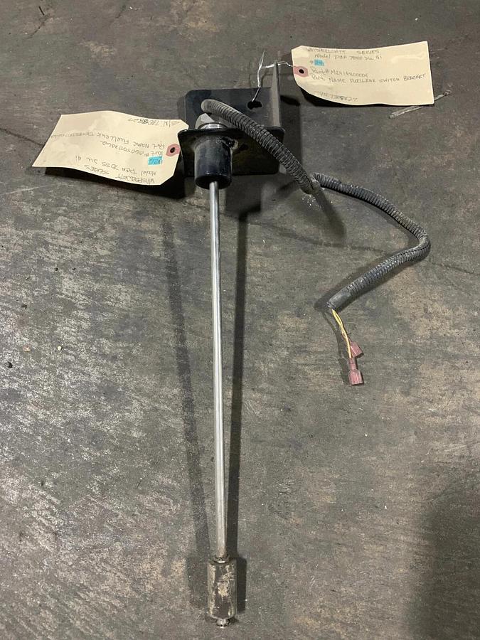 Used Used Multiquip DCA70SSJU4i Fuel Leak Detected Switch | P/N: 060550306