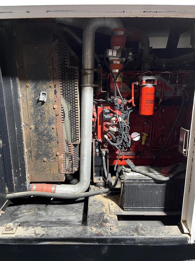 Used Used 150kw Cummins C150 D6R Spec. D Mobile Diesel Generator - S/N: H140725027