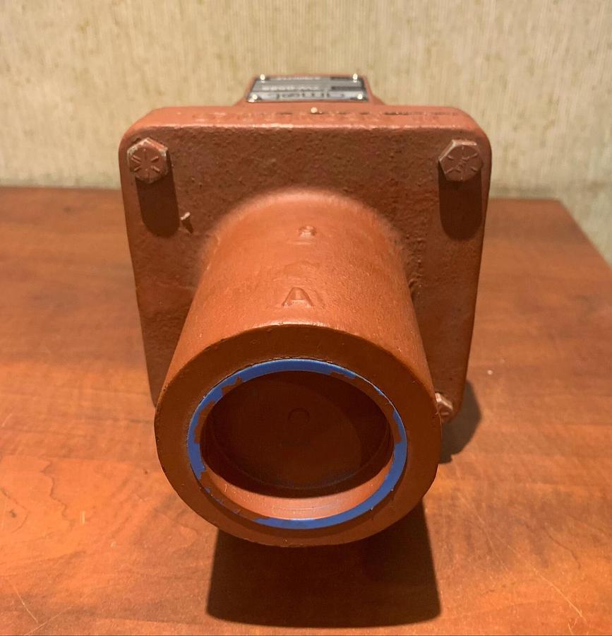 Used New Amot Thermostat Housing | CAT P/N: 7W-6555 VALVE G