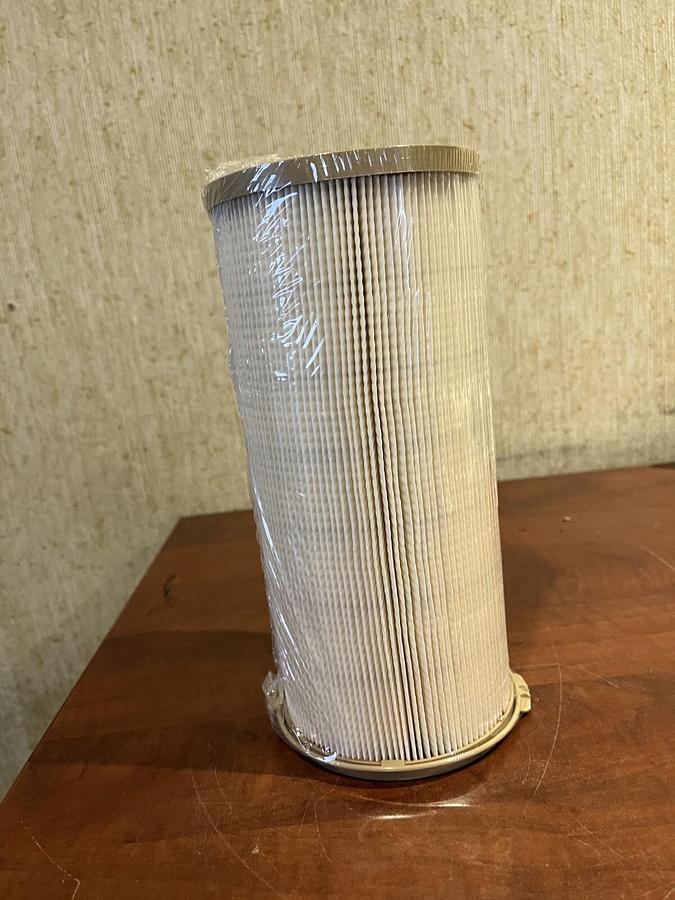 New Donaldson Fuel Filter Water Separator Cartridge - P/N: P552020