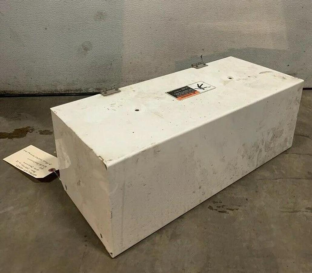 Used Multiquip 3-PHASE OUTPUT TERMINAL COVER DCA70SSJU4i | PN M2237100103 M3236100104