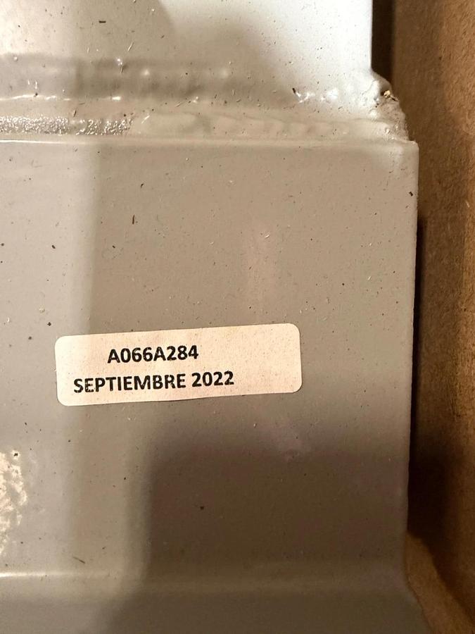 150A - 480V Cummins CXTC8 Automatic Transfer Switch  - I22M149483