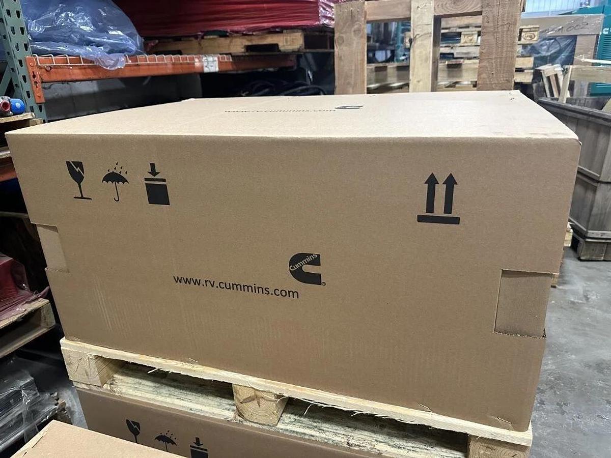 Used 5.5kw Cummins QG 5500 Mobile Gasoline Generator 5.5HGJAE-2555L P/N: A056D731