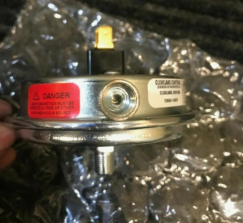 Used Cummins Onan Natural & LP Gas Pressure Switch | A040S001 309-0669 GRFS-4000-086
