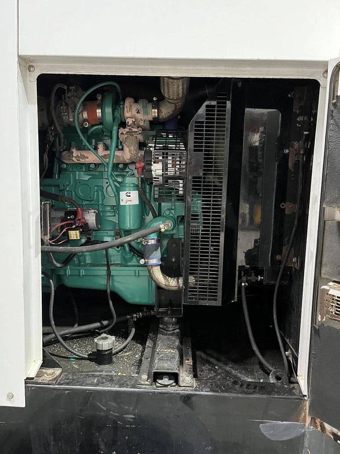 100kw Cummins C100D6R-1527367 Spec. E Mobile Diesel Generator - S/N: L150901778