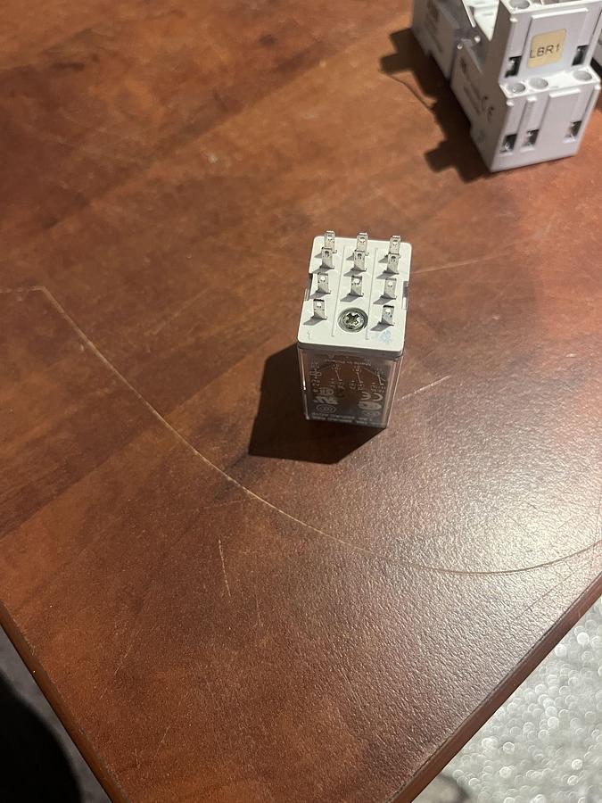 Used Used ABB 24VDC CR-M024DC3 Relay with CR-M3SS Socket