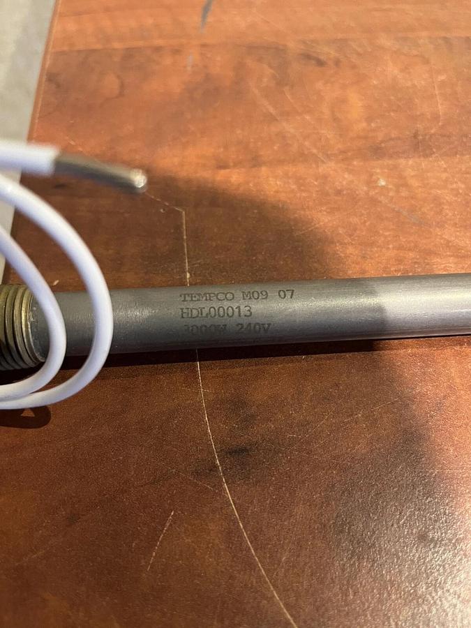 New Tempco HDL00013 Cartridge Immersion Heater - 1Ph, 3000W 240VAC
