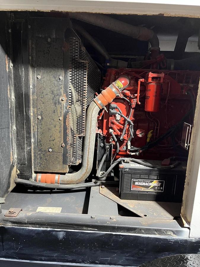 Used Used 150kw Cummins C150D6R - A041V078 Mobile Diesel Generator - S/N: F120348378