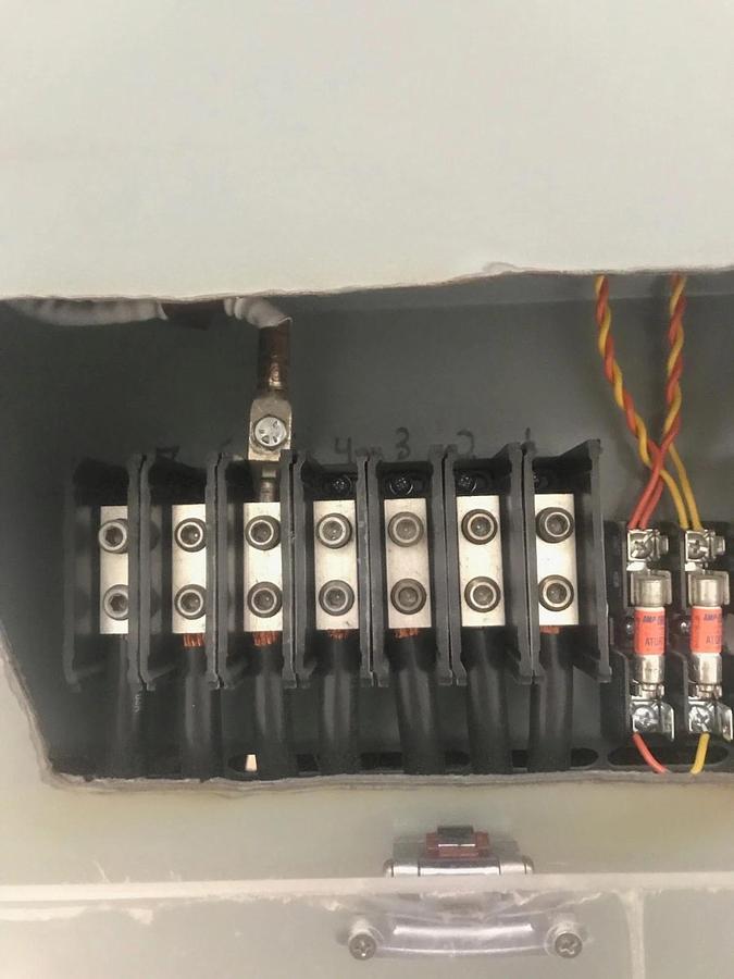 Used 150kvA Hammond Power Three Phase Dry Type Transformer w/ CAMS 480V | MK150KB