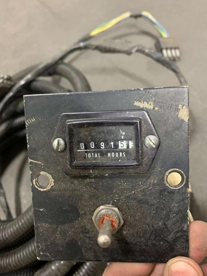 Used Used 4kW Onan Aux DKX-AUXA 2A Generator | S/N: K933091949