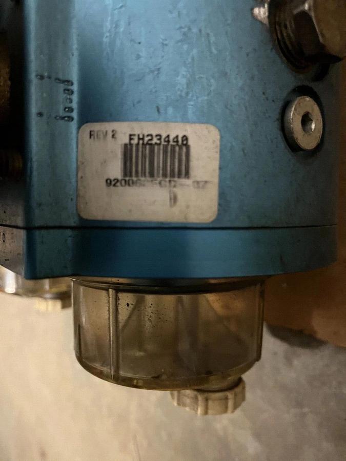 Used Used Fleetguard FH234 Industrial Pro Dual Fuel Filtration System - P/N: FH23440