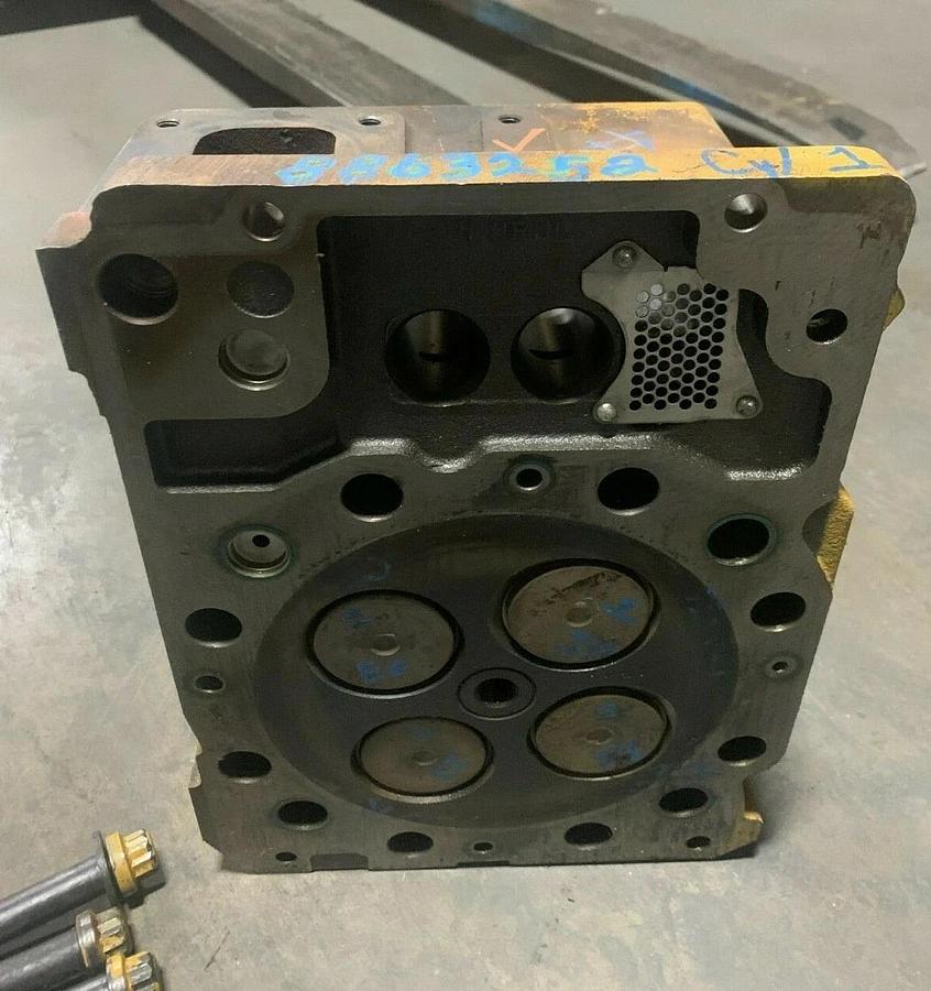 Used Used CAT Caterpillar C175 Cylinder Head P/N 415-5586