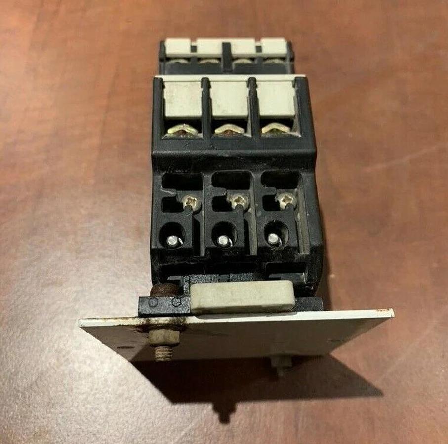 Used Telemecanique LR2 D1308 Overload Current Relay w/ LA7-D1064 Terminal Block