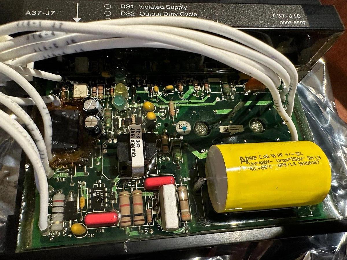 Cummins Voltage Regulator (24V) P/N: 0300-4306