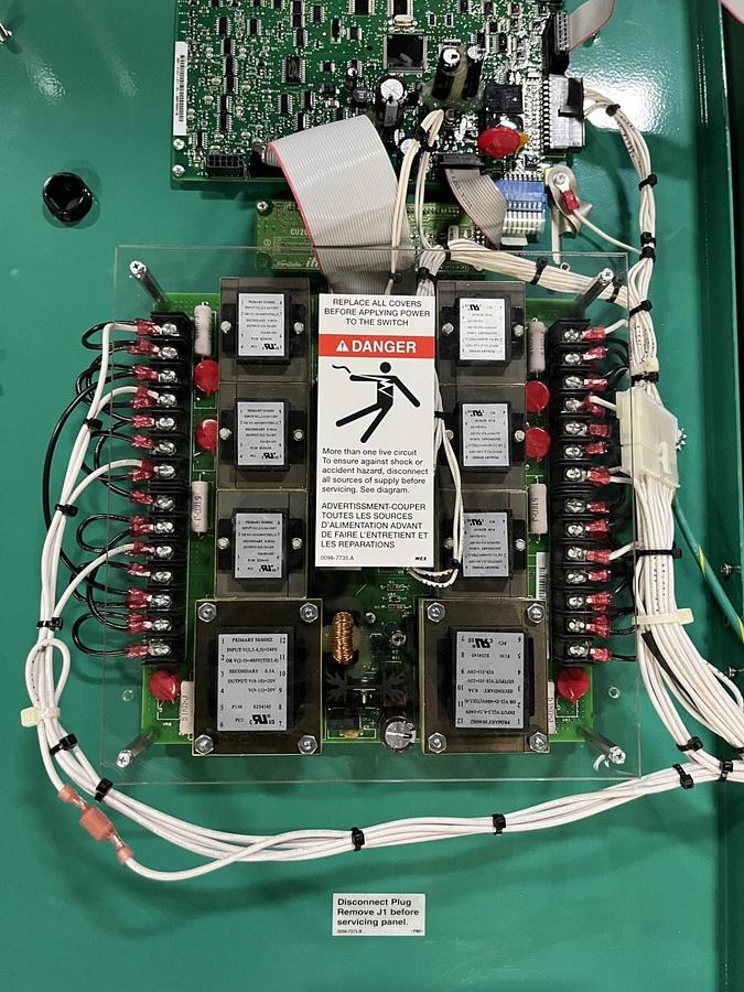 Used 260 Amp 240V 60Hz Cummins OHPCB Automatic Transfer Switch  S/N: C16M929736