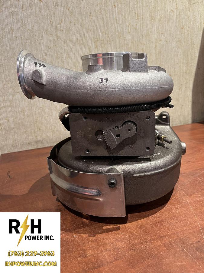 New Cummins / Holset HE300VG Turbocharger - P/N: 4352378