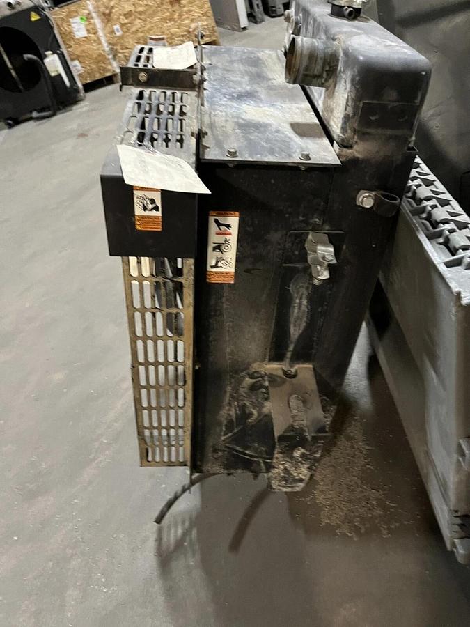 Used Used Magnum Radiator from MMG35FHD with Shroud, Fan Guards & Lower Hose