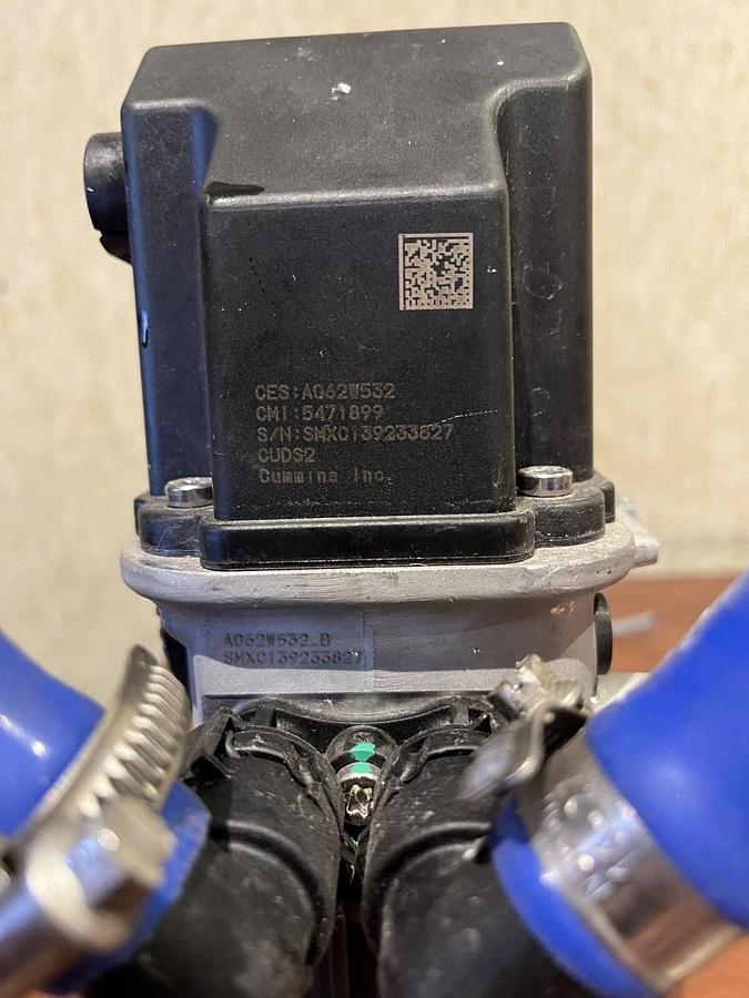 New Cummins Doser Pump - P/N: 5471899 - S/N: SMXC139233827